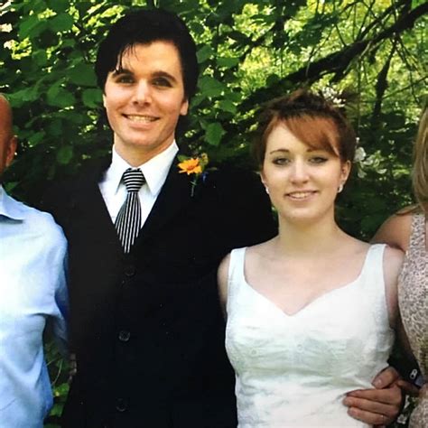 ... Kai Avaroe (2012-Present). Onision and Lainey tied the knot on November 14, 2012, and their first child was born on January 5, 2014. However, their ...